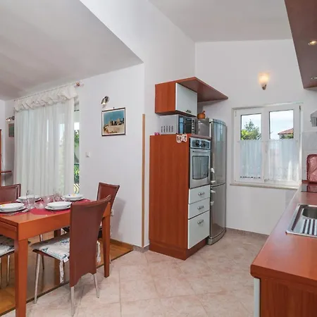 Three-bedroom In Kastel Stari * Kaštela
