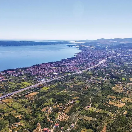 Three-bedroom In Kastel Stari *