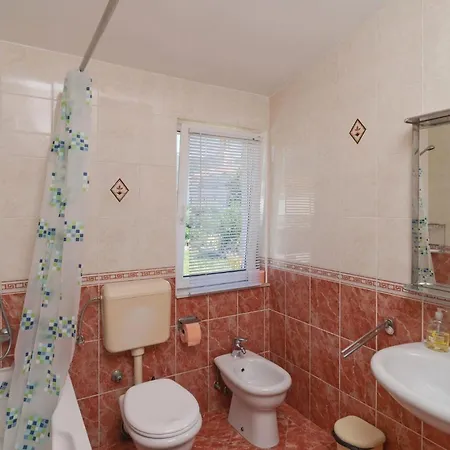 Three-bedroom In Kastel Stari Kaštela